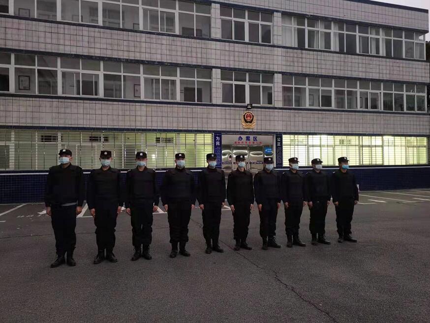 爭做文明市民，樂居文明城市！ 助力襄陽創(chuàng)文明，志愿服務有獵鷹！